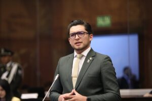 100 dias alejandro lara